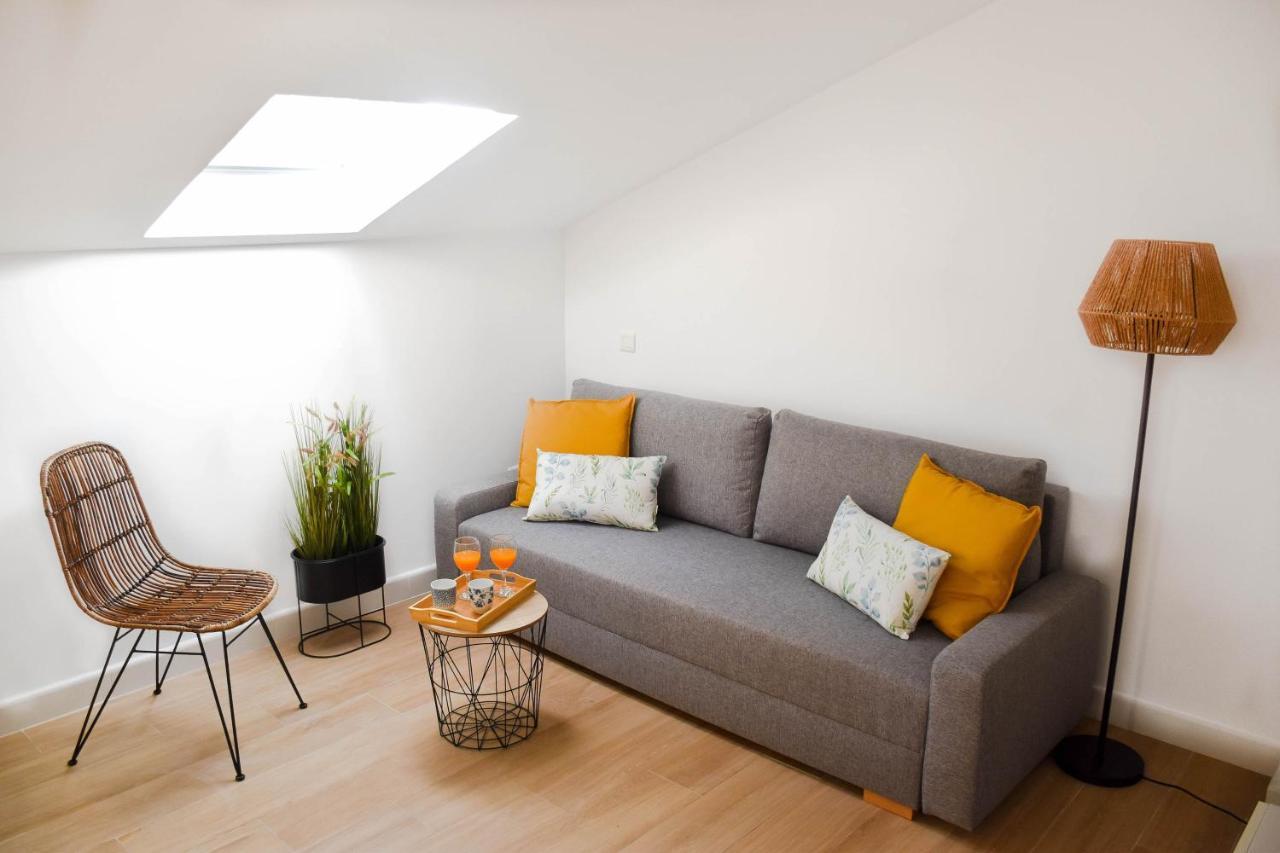 Holidays2Malaga Trinidad Renovated 1 Bedroom Penthouse Close To City Center Dış mekan fotoğraf