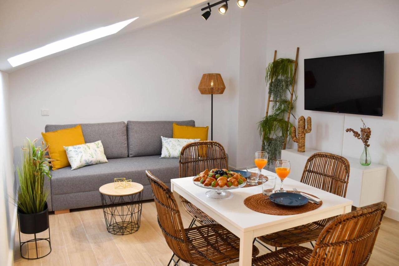Holidays2Malaga Trinidad Renovated 1 Bedroom Penthouse Close To City Center Dış mekan fotoğraf